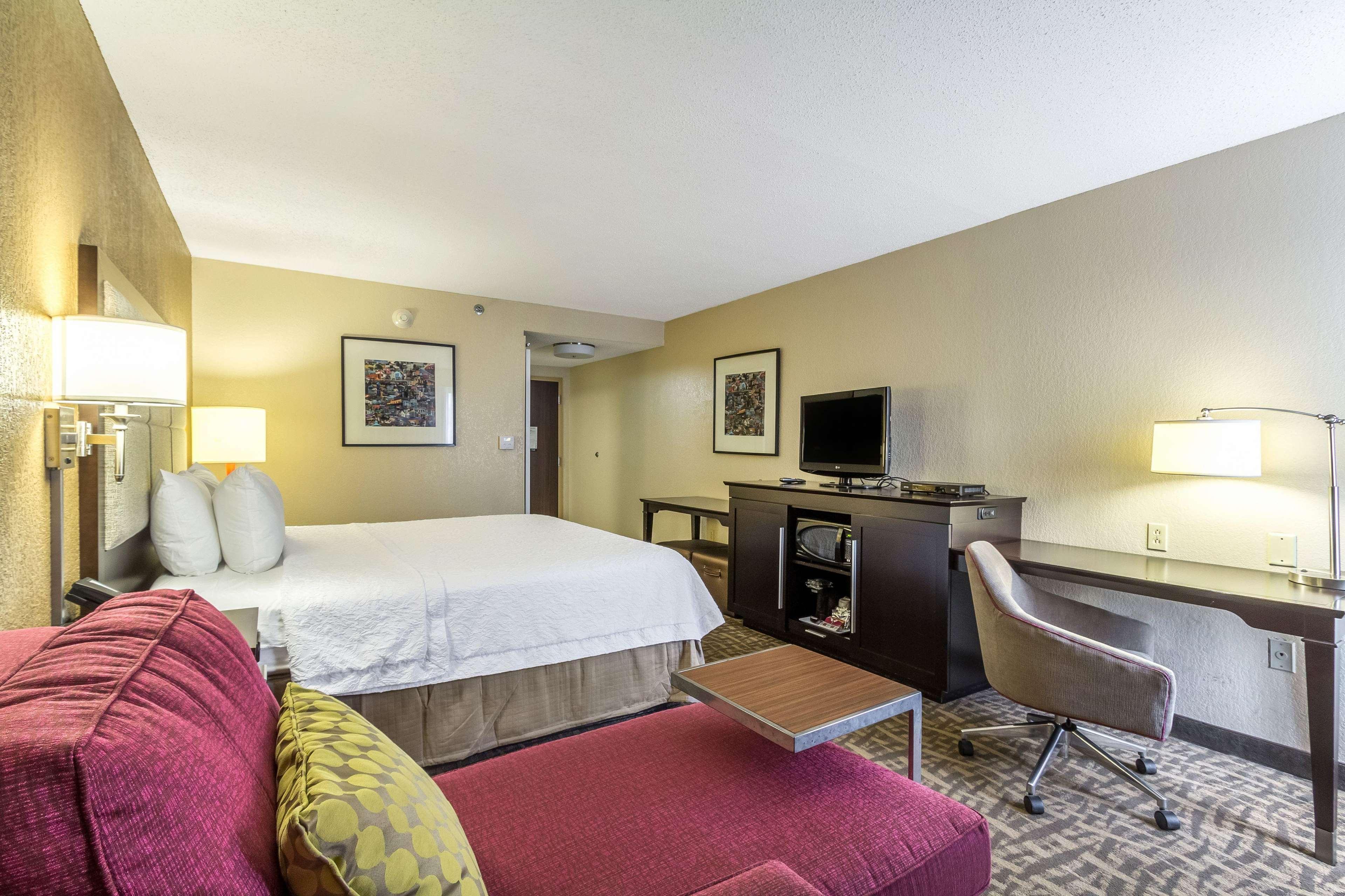 Hampton Inn Jackson Pearl Intrntl Airport Exterior photo