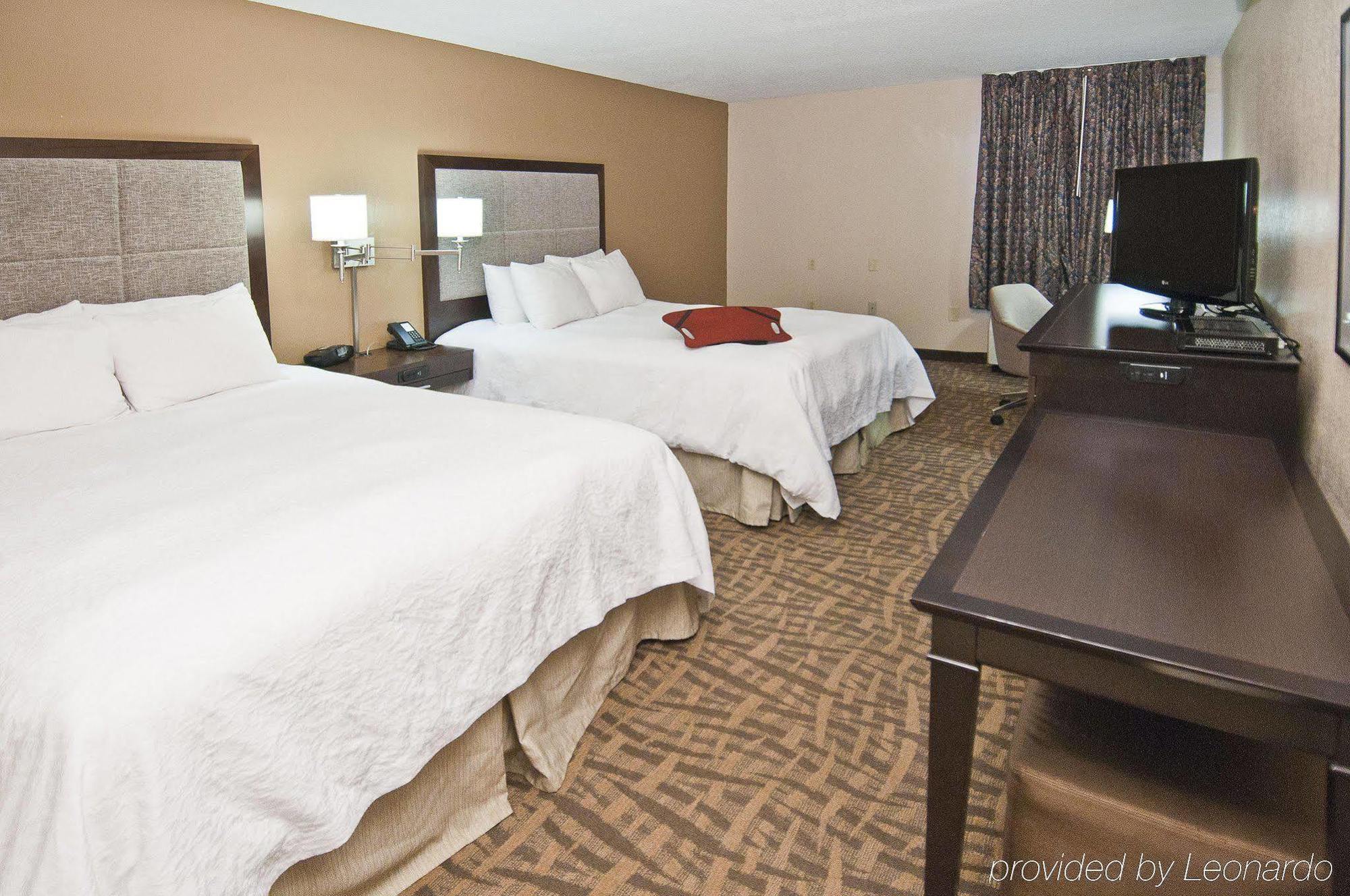 Hampton Inn Jackson Pearl Intrntl Airport Exterior photo