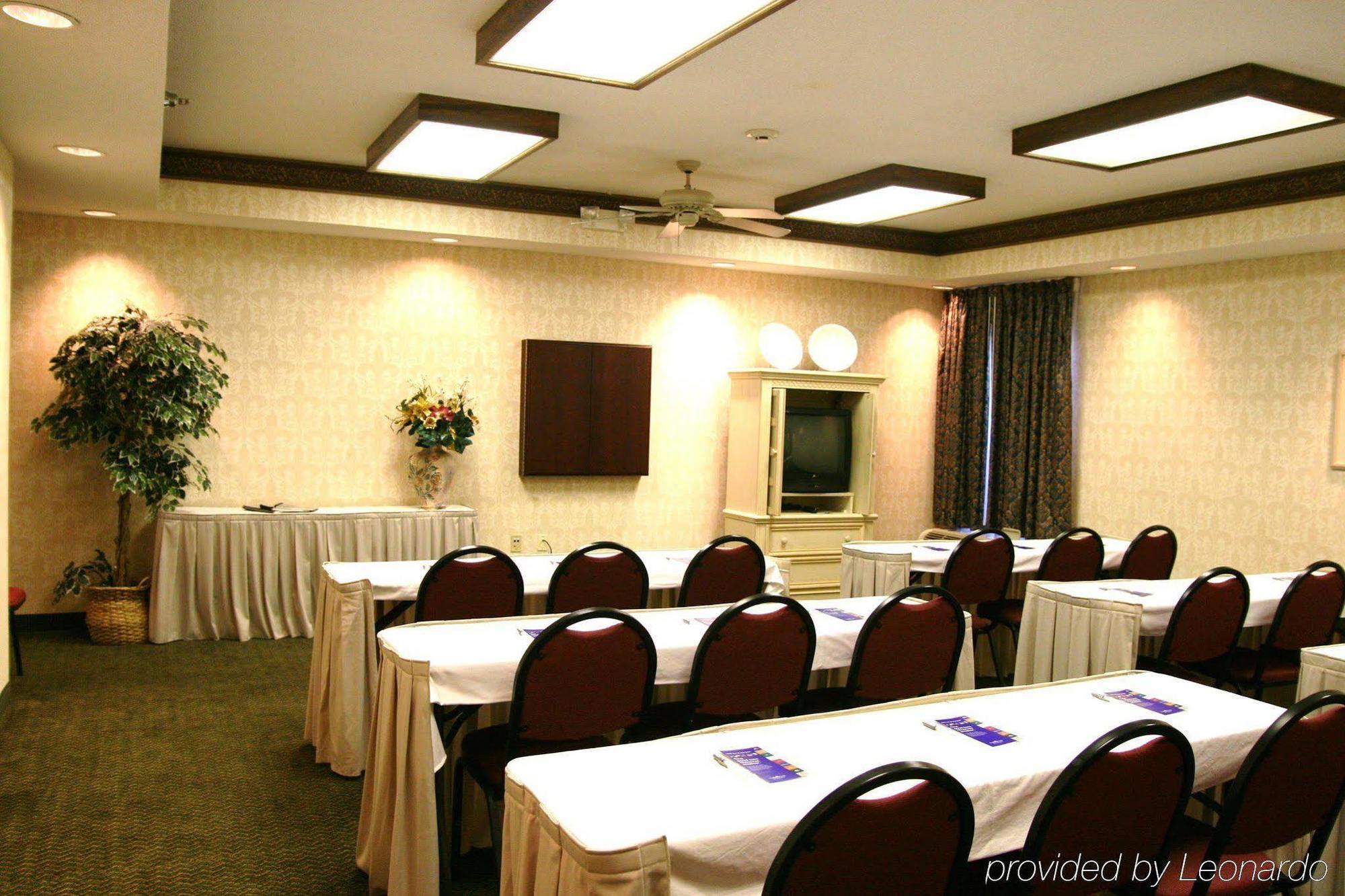 Hampton Inn Jackson Pearl Intrntl Airport Facilities photo