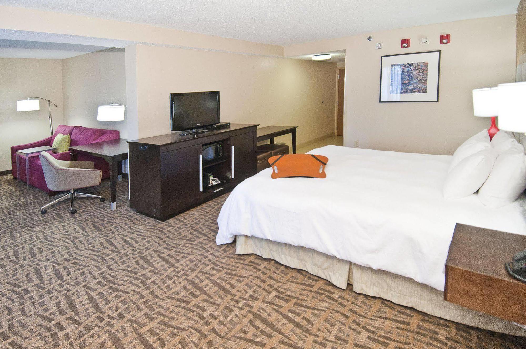 Hampton Inn Jackson Pearl Intrntl Airport Exterior photo